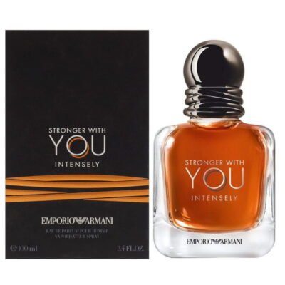 Emporio Armani Stronger With You Intensely Hombre EDP 100 ml en packshot sobre fondo blanco