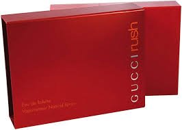 Gucci Rush Mujer Edt 75Ml sobre fondo blanco