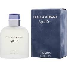 Frasco de Dolce & Gabbana Light Blue Hombre 100 ml EDT sobre fondo blanco